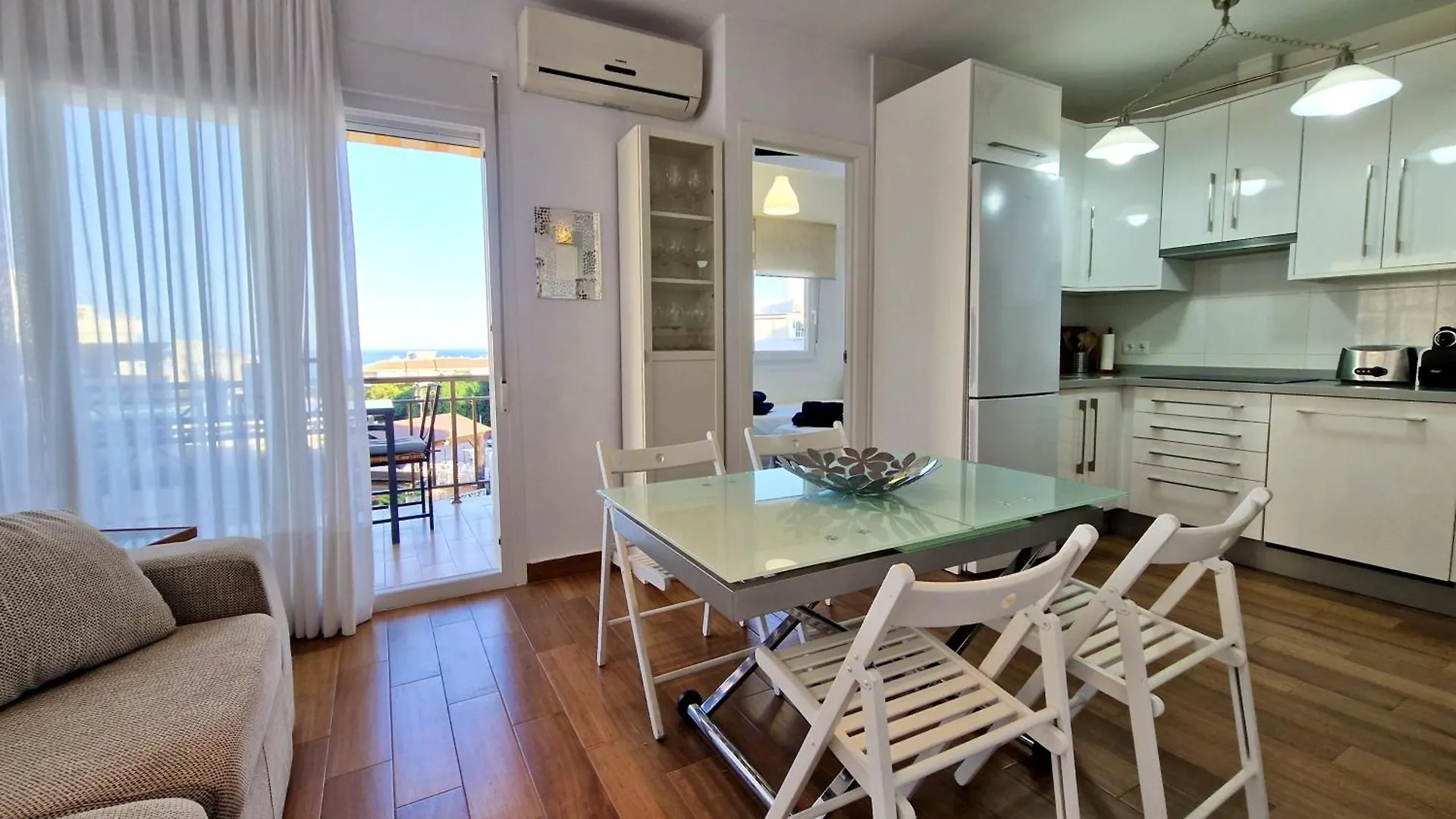 아파트 Sr Mediterraneo Playa De La Carihuela 토레몰리노스
