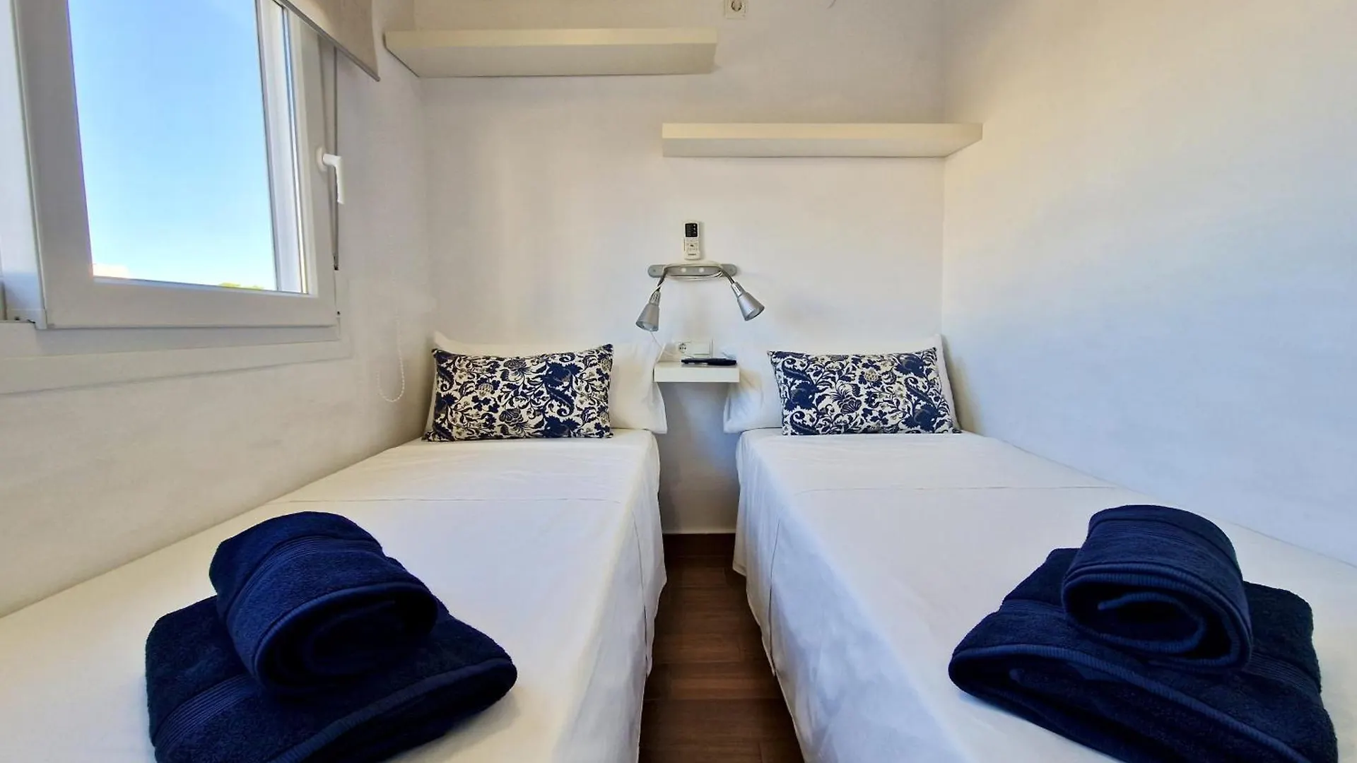 Sr Mediterraneo Playa De La Carihuela 토레몰리노스
