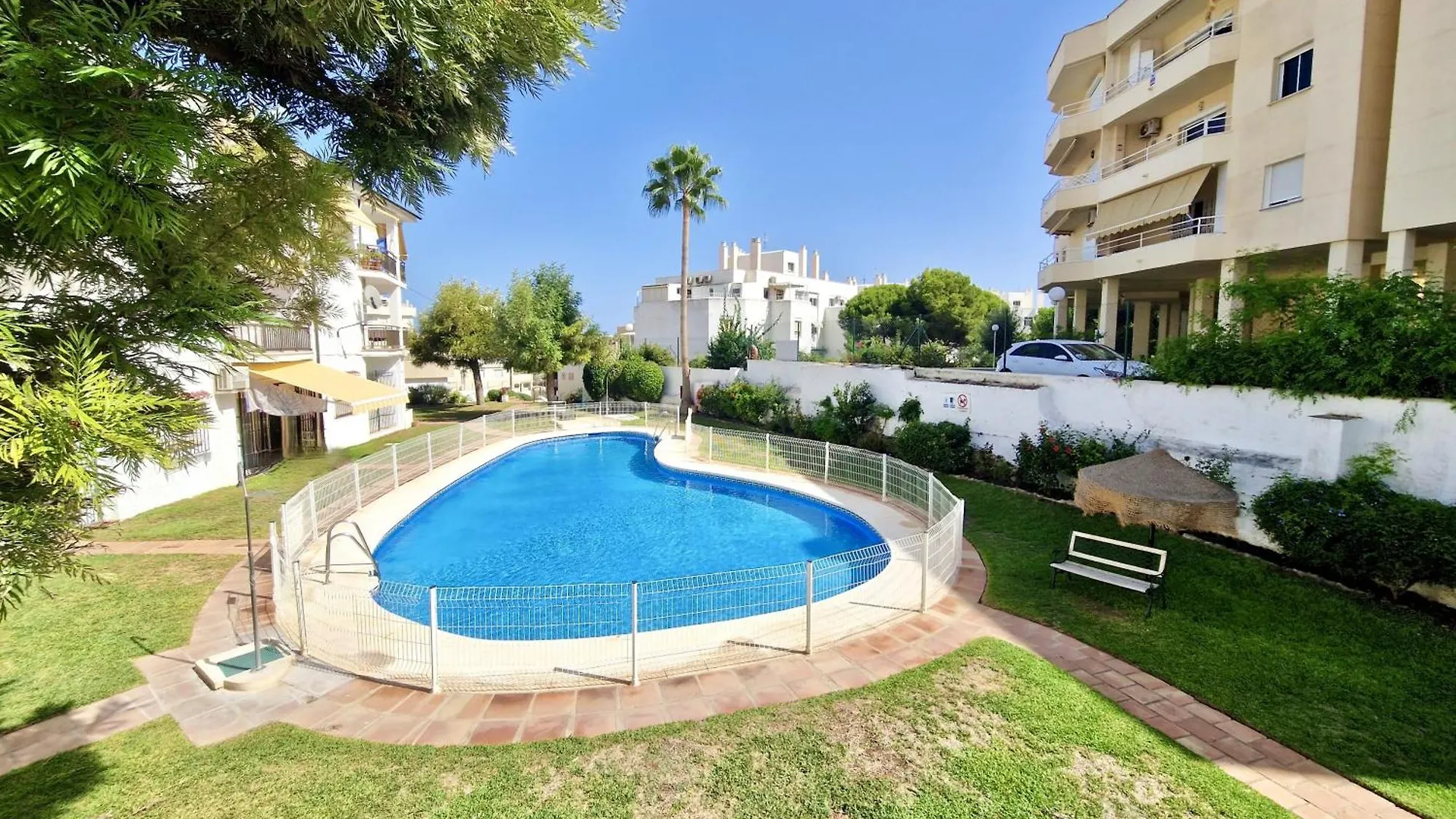 Sr Mediterraneo Playa De La Carihuela 토레몰리노스 스페인